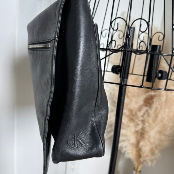 Calvin Klein Black Leather Messenger Work Shoulder Bag-Unisex - Picture 4 of 13